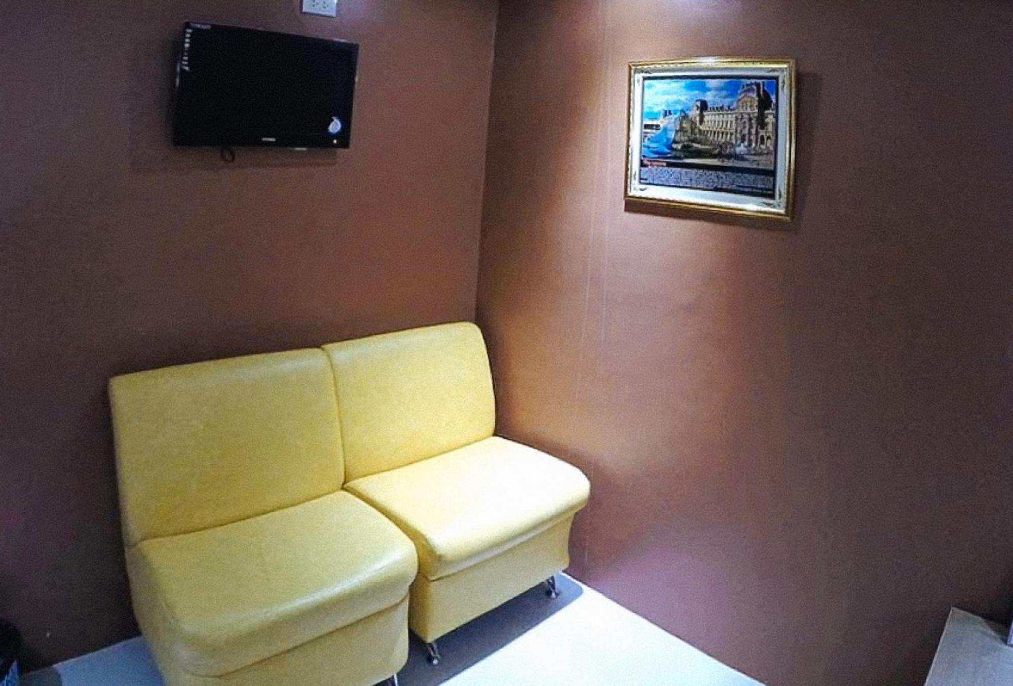 Reddoorz Plus @ Taj Hotel Tuguegarao Exterior photo